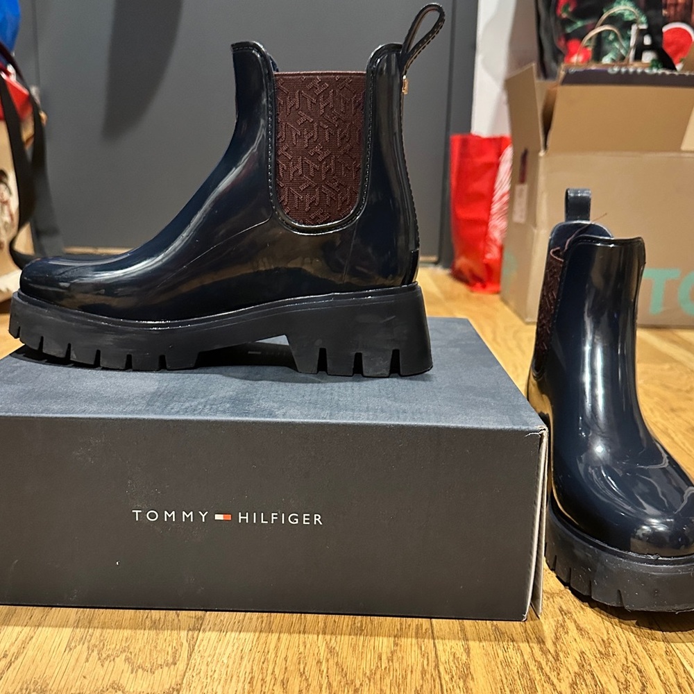 Tommy Hilfiger Glossy Navy Blue Chelse Rain Boots